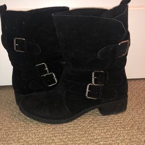 Suede short boots